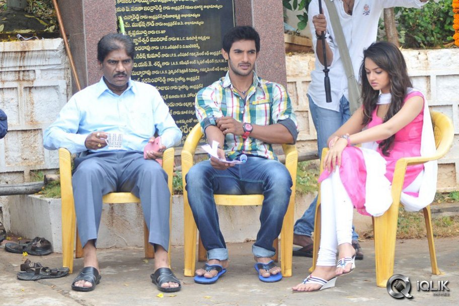 Pyaar Mein Padipoyane